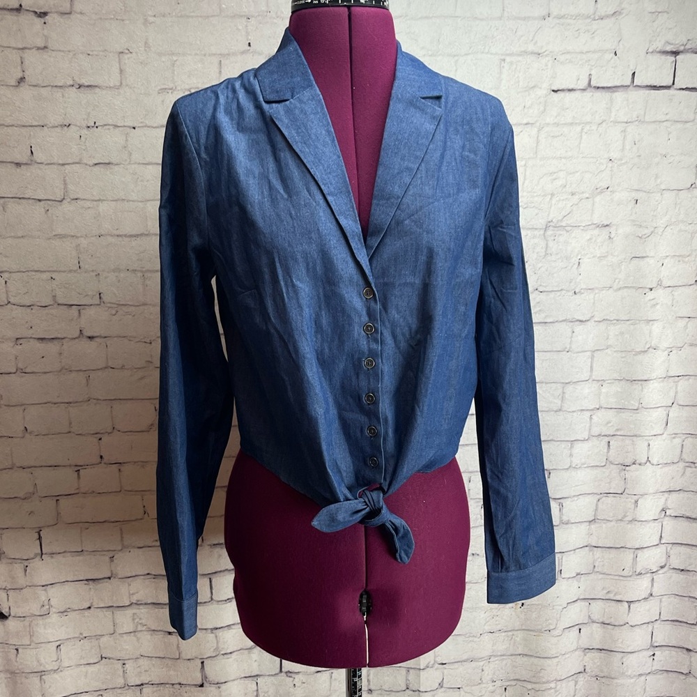 Modcloth size small Retro Renewal Cropped Blouse blue